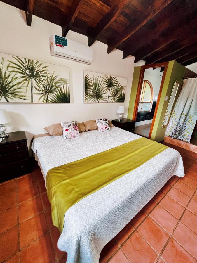 Siwo Art Guesthouse Playa Ocotal Exterior photo